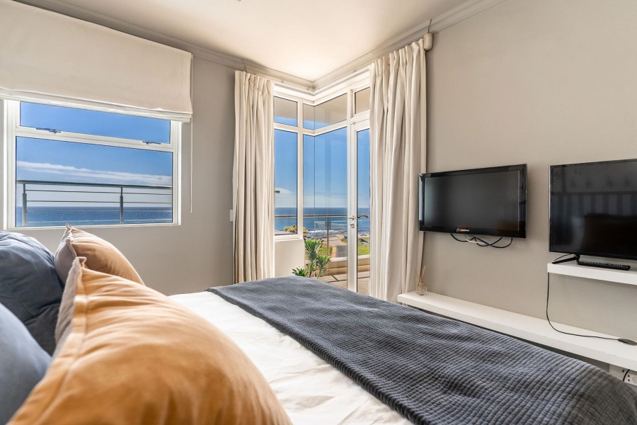 2 Bedroom Property for Sale in Mouille Point Western Cape